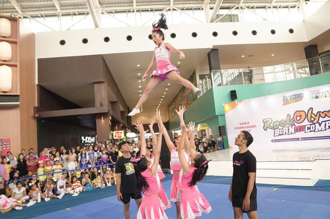 Cheer Basket Toss: Understanding the Roles and Technique